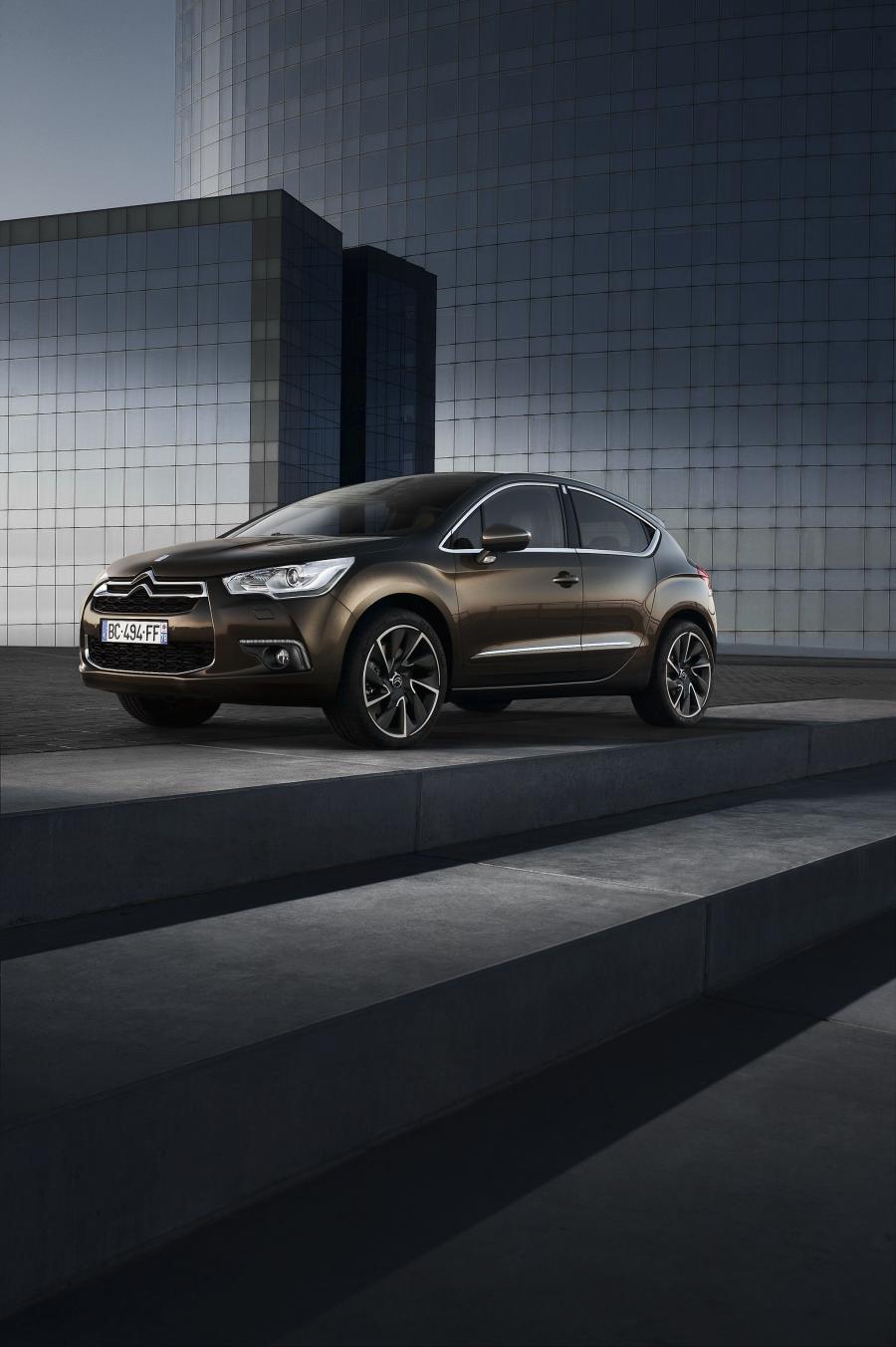  Citroen DS4 2010 года  (фото 65 из 143)